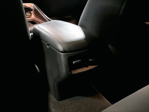 Used 2022 Dodge Challenger SXT w/ Blacktop Package image 29