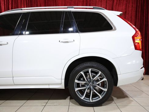 Used 2019 Volvo XC90 T5 Momentum FWD image 6