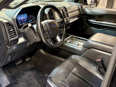 Used 2019 Ford Expedition Limited w/ Equipment Group 302A image 3