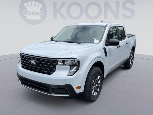 New 2026 Ford Maverick XLT w/ Equipment Group 301A AWD/4WD image 5