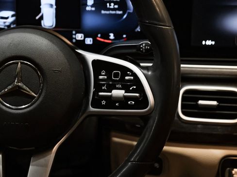 Used 2020 Mercedes-Benz GLE 350 w/ Parking Assist Package image 18