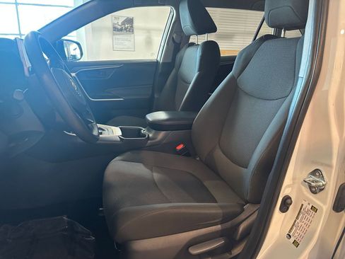 Used 2025 Toyota RAV4 LE image 25