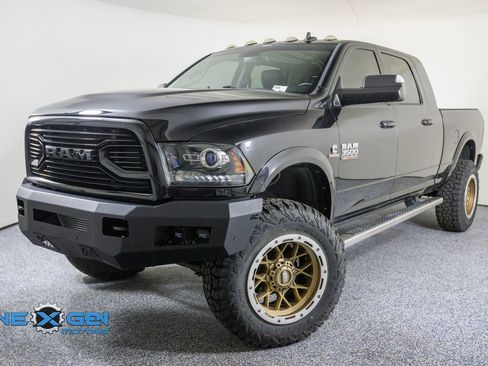 Used 2018 RAM 3500 Laramie w/ Sport Appearance Group AWD/4WD image 3