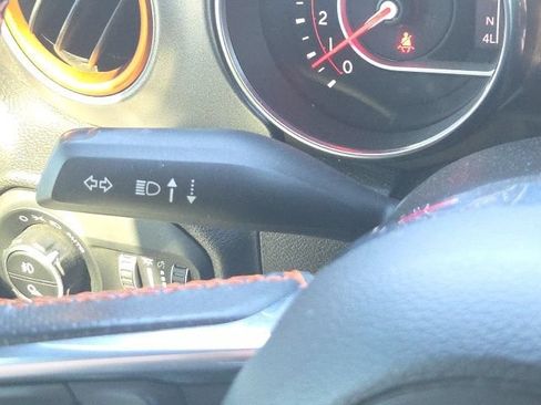 Used 2021 Jeep Gladiator Mojave AWD/4WD image 36