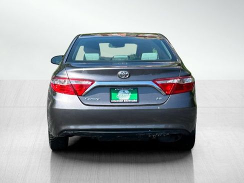 Used 2016 Toyota Camry LE FWD image 5