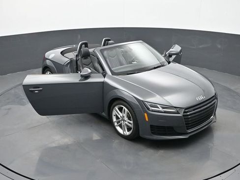 Used 2017 Audi TT 2.0T w/ Technology Package AWD/4WD image 26
