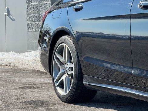 Used 2019 Mercedes-Benz S 560 4MATIC Sedan w/ AMG Line Exterior image 48