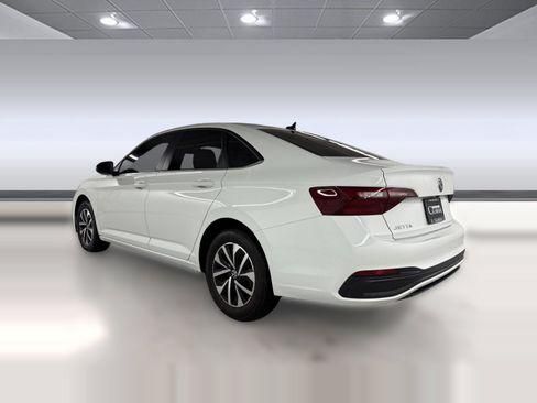 Used 2024 Volkswagen Jetta S FWD image 3