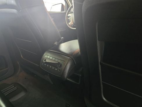 Used 2009 GMC Acadia SLT image 16