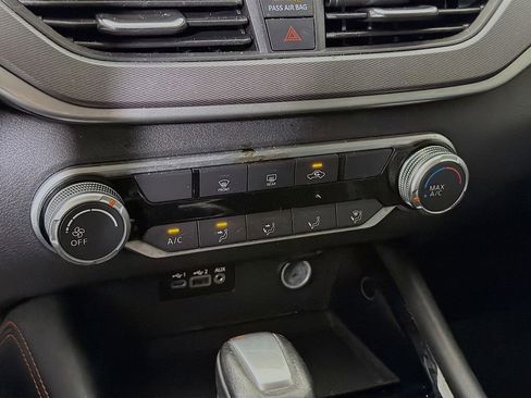 Used 2023 Nissan Altima 2.5 SR FWD image 18