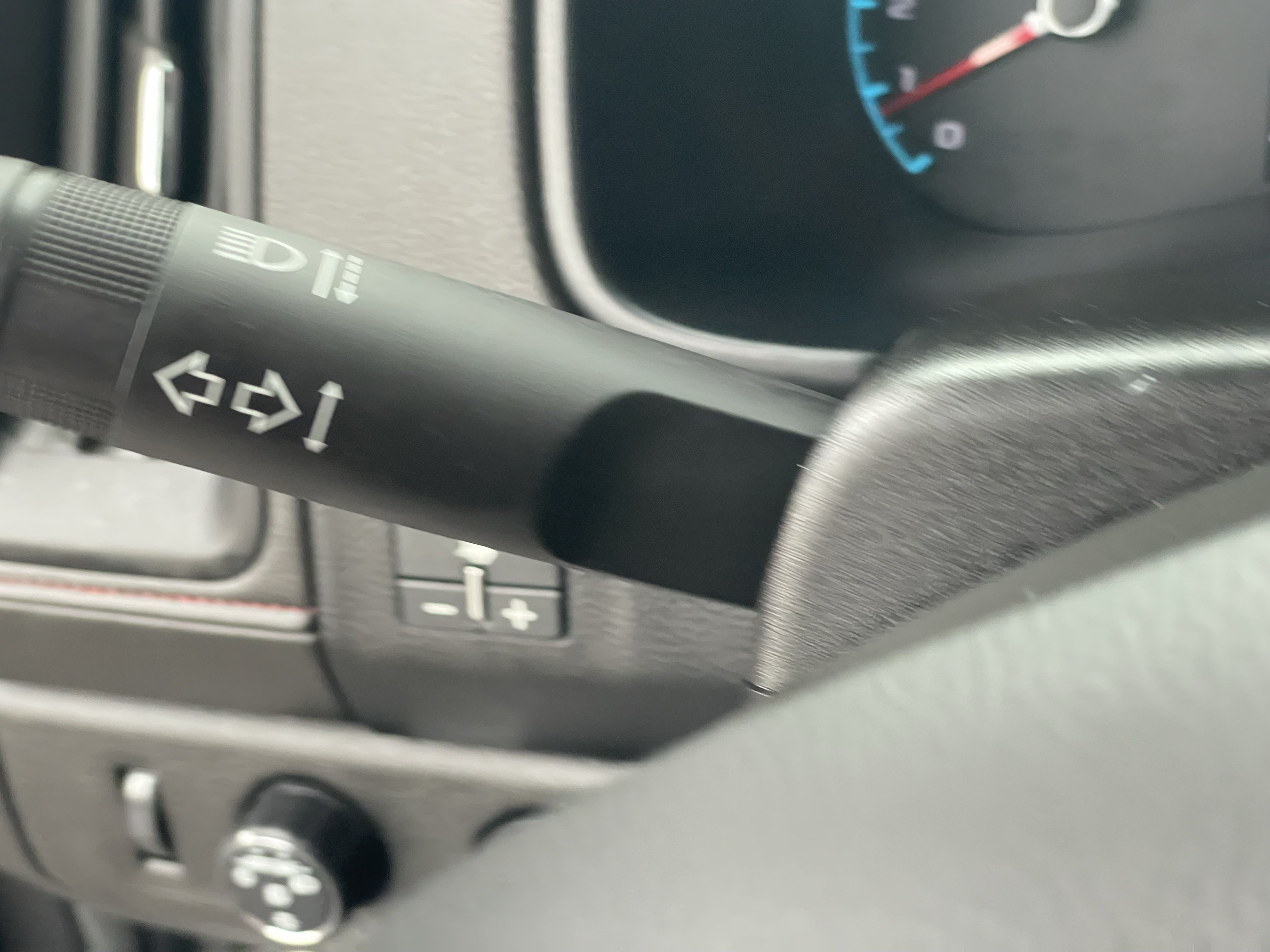 Used 2017 GMC Canyon SLE w/ All Terrain Package AWD/4WD image 18