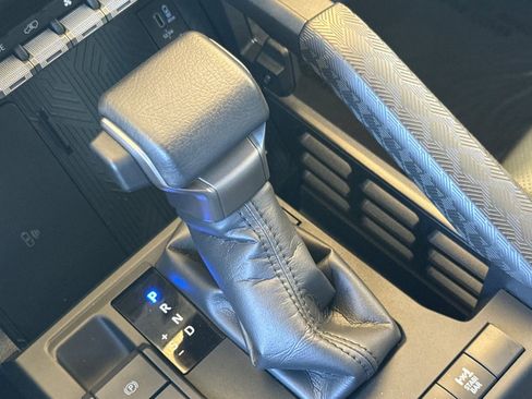 Certified 2025 Toyota 4Runner Trailhunter image 25