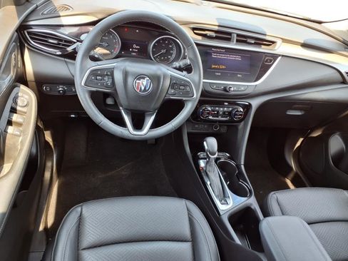 Used 2022 Buick Encore GX Essence image 6