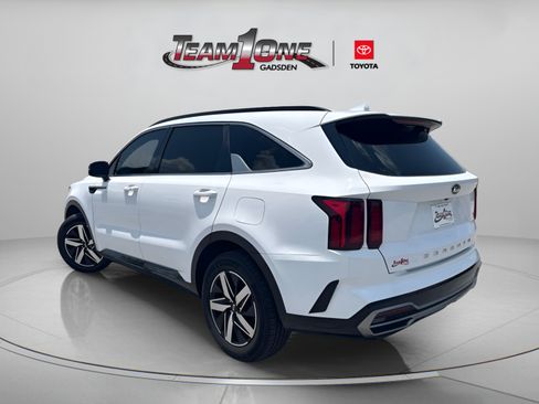 Used 2021 Kia Sorento S FWD image 5
