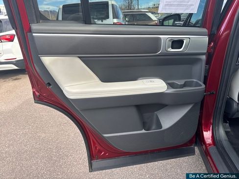 Used 2024 Hyundai Santa Fe SEL image 32