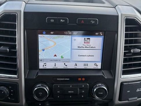 Used 2018 Ford F350 Lariat w/ Lariat Value Package AWD/4WD image 13