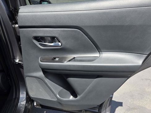 Used 2026 Nissan Kicks SV FWD image 28