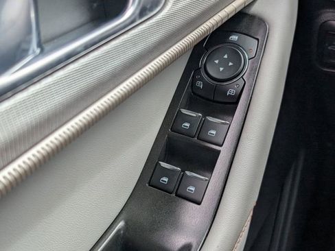 Used 2025 Ford Explorer Active w/ Active Comfort Package image 34