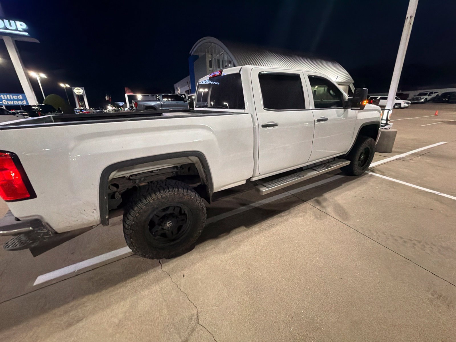 Used 2018 GMC Sierra 2500 4x4 Crew Cab w/ Sierra Convenience Package image 17