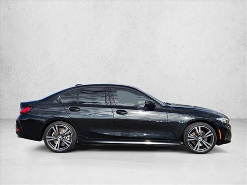Certified 2023 BMW 330i Sedan w/ Premium Package image 4