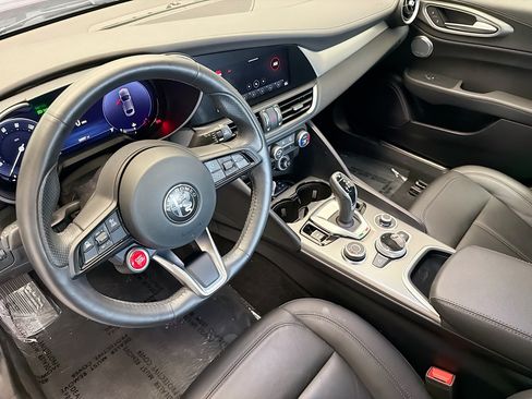 Used 2024 Alfa Romeo Giulia Ti RWD image 7