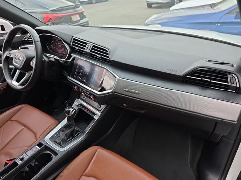 Used 2022 Audi Q3 2.0T Premium w/ Convenience Package image 21