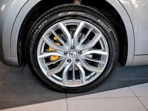 Used 2022 Maserati Levante GT image 46