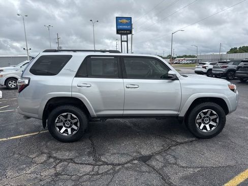 Used 2023 Toyota 4Runner TRD Off-Road Premium w/ Moonroof Package AWD/4WD image 8