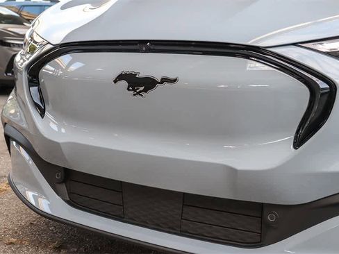 New 2025 Ford Mustang Mach-E Premium image 5