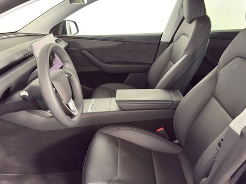 Used 2026 Tesla Model Y Long Range AWD/4WD image 23