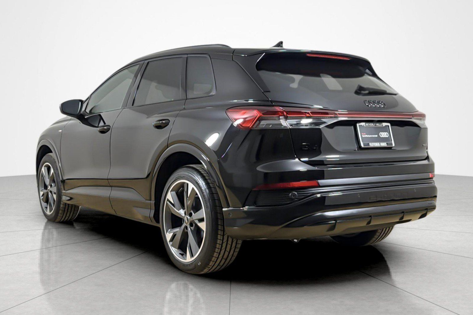 Certified 2023 Audi Q4 e-tron Premium Plus w/ Premium Plus AWD/4WD image 3