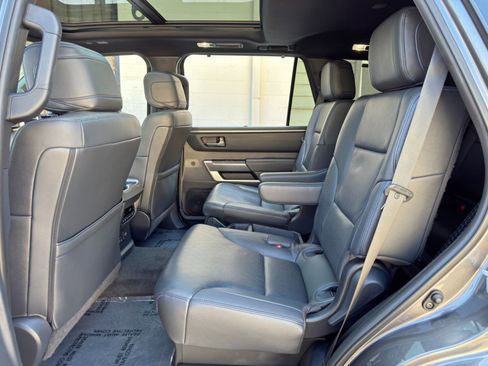 Used 2023 Toyota Sequoia Platinum AWD/4WD image 46