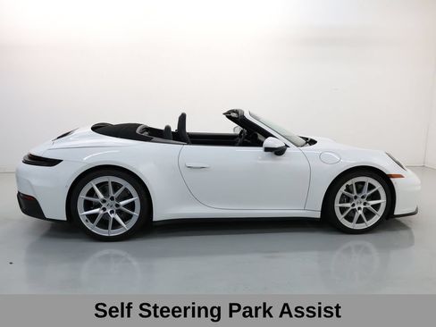 Used 2025 Porsche 911 Carrera RWD image 28