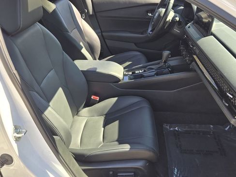 Used 2025 Honda Accord Sport image 18