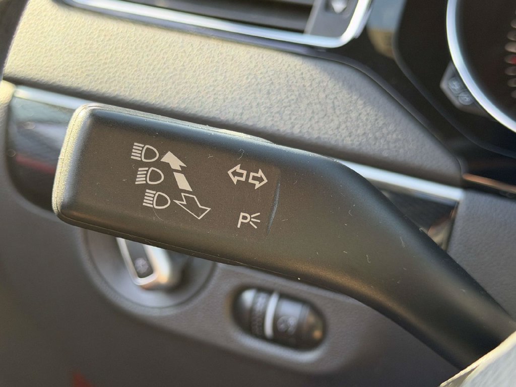 Used 2015 Volkswagen Jetta Sport FWD image 21