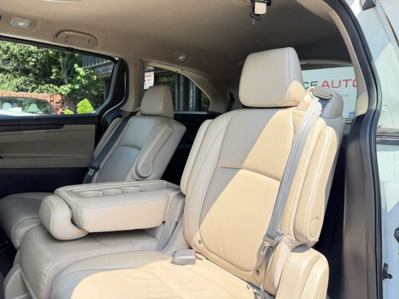 Used 2021 Honda Odyssey Touring image 16