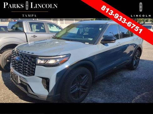 Used 2025 Ford Explorer ST-Line w/ Premium Package RWD image 8