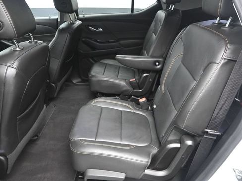 Used 2020 Chevrolet Traverse LT w/ LT Premium Package FWD image 29