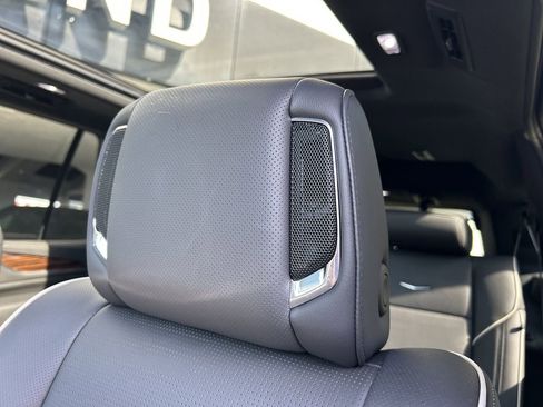 Certified 2024 Cadillac Escalade Premium Luxury image 21