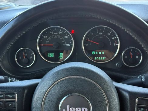 Used 2017 Jeep Wrangler Unlimited Sport w/ Quick Order Package 24S AWD/4WD image 8