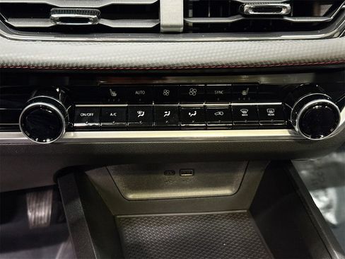 New 2026 Chevrolet Equinox RS image 16