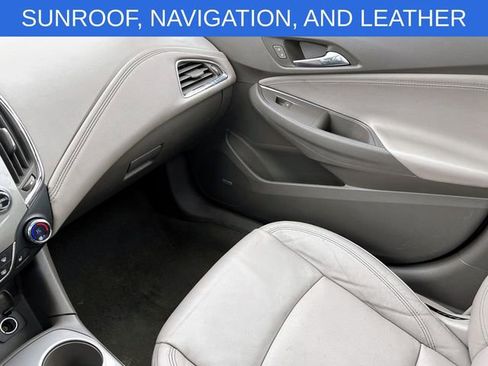 Used 2017 Chevrolet Cruze Premier image 27