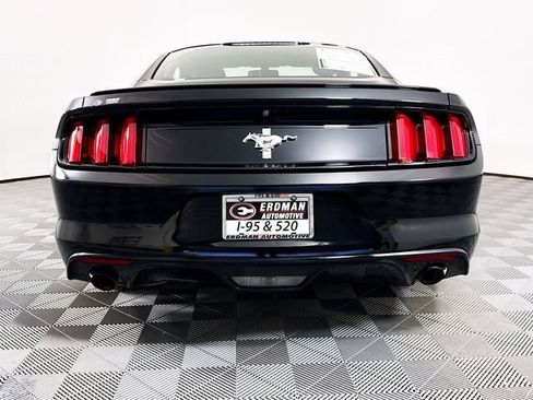 Used 2017 Ford Mustang Coupe RWD image 19