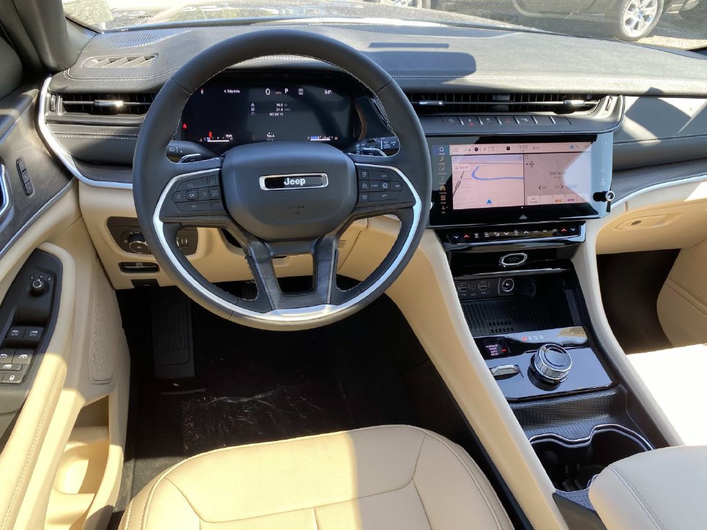 New 2027 Jeep Grand Cherokee Limited AWD/4WD image 9
