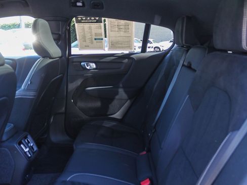 Used 2023 Volvo C40 P8 Recharge Plus image 17