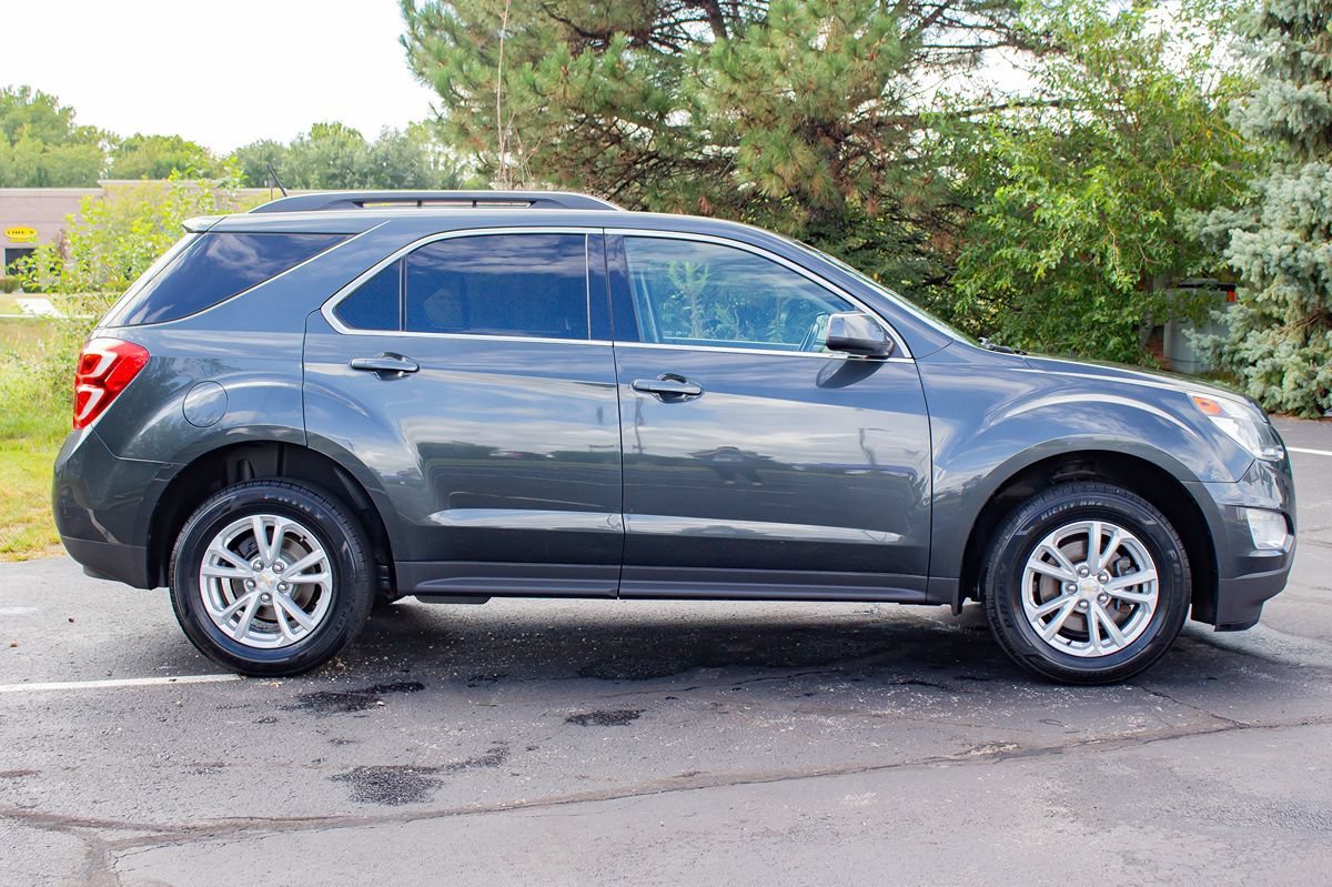 Used 2017 Chevrolet Equinox LT w/ Convenience Package FWD image 11