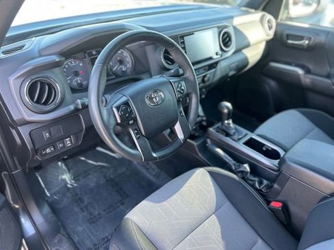 Certified 2023 Toyota Tacoma TRD Off-Road image 17