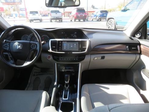 Used 2017 Honda Accord EX-L image 17