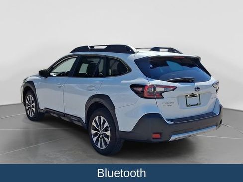 Used 2025 Subaru Outback Limited AWD/4WD image 5