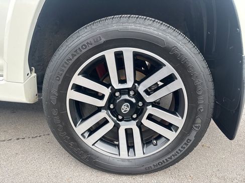 Used 2017 Toyota 4Runner Limited image 28